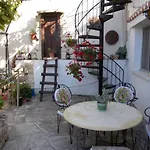 Rose Garden بيت للعطل Peristerona (Paphos)