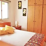 بيت للعطل Rose Garden *