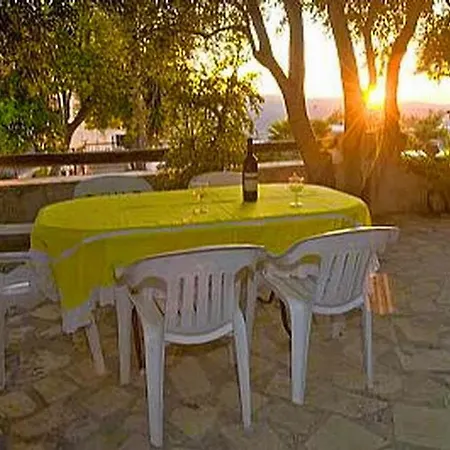 בית נופש Rose Garden