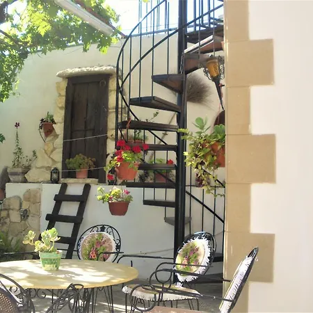 Rose Garden בית נופש *