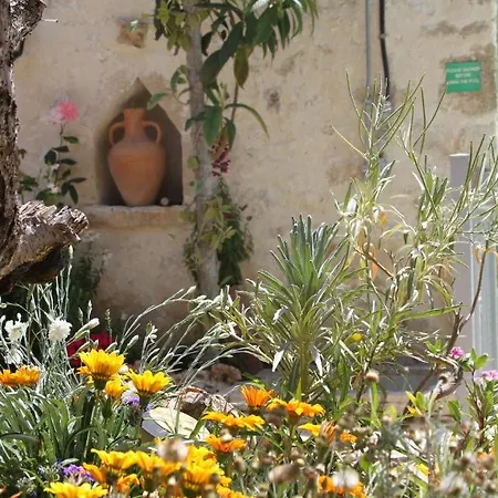 בית נופש Rose Garden