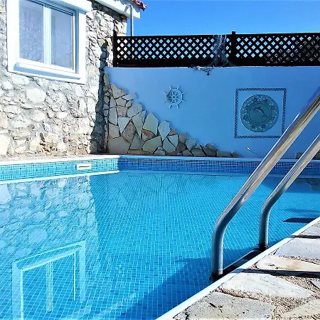 Rose Garden * Peristerona (Paphos)