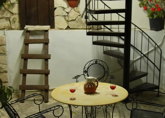 Semesterbostad Rose Garden *