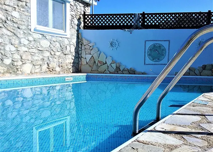 Rose Garden * Peristerona (Paphos)