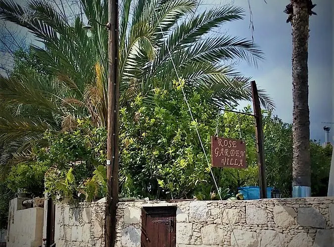 Semesterbostad Rose Garden Peristerona (Paphos)
